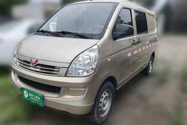 Used Wuling Rongguang Wuling Hongguang S closed-body van, 1.5-liter, 3+2 seats, manual transmission