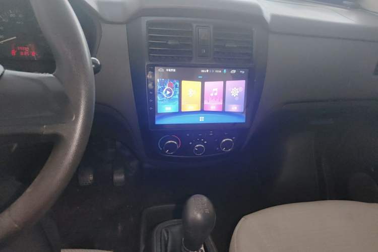 Used Wuling Rongguang 2020 1.2L S Base Model China VI Audio And AC Panel