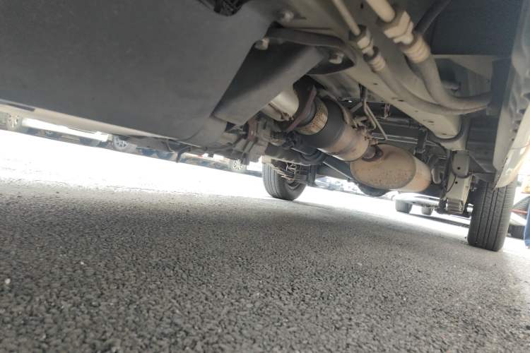 Used Wuling Rongguang 2020 1.5L Extended Basic Version China VI Standard L3C Chassis Front Left