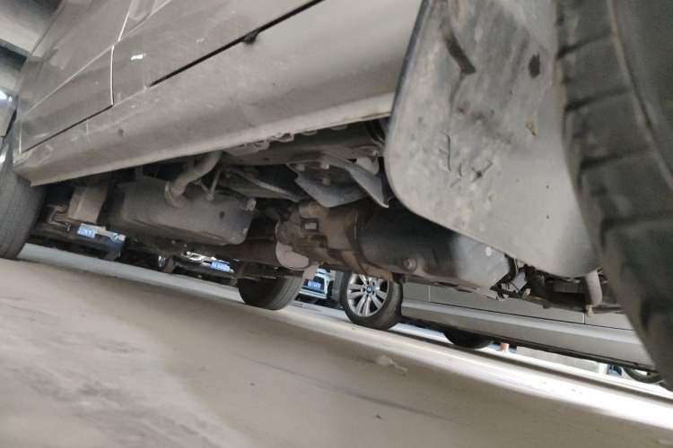 Used Wuling Rongguang 2020 1.2L S Base Model China VI Chassis Front Right