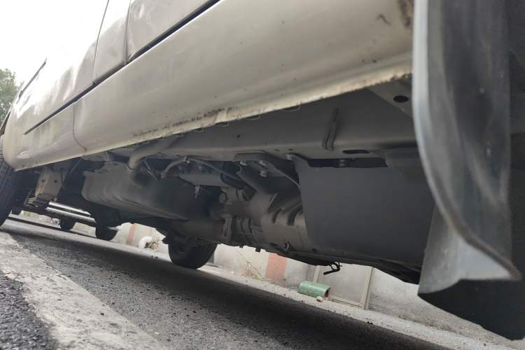 Used Wuling Rongguang 2020 1.5L Extended Basic Version China VI Standard L3C Chassis Front Right