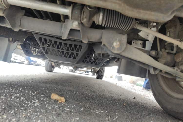 Used Wuling Rongguang 2020 1.5L Extended Basic Version China VI Standard L3C Chassis Front