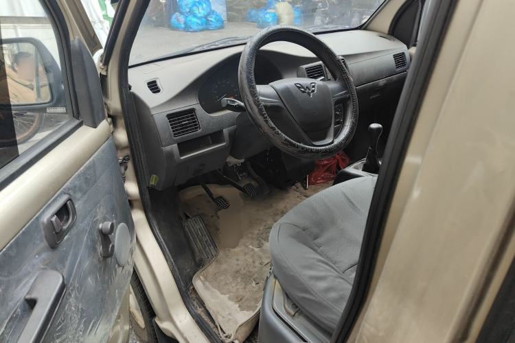 Used Wuling Rongguang 2020 1.5L Extended Basic Version China VI Standard L3C Driver Seat