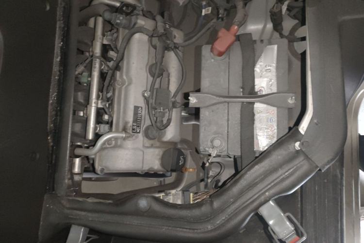 Used Wuling Rongguang 2020 1.2L S Base Model China VI Engine Bay
