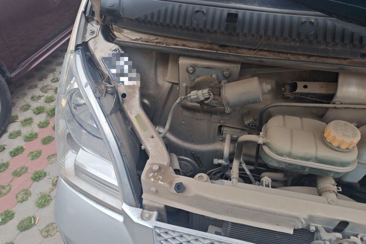 Used Wuling Rongguang  Engine Bay Right
