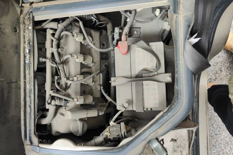Used Wuling Rongguang 2020 1.5L Extended Basic Version China VI Standard L3C Engine Bay