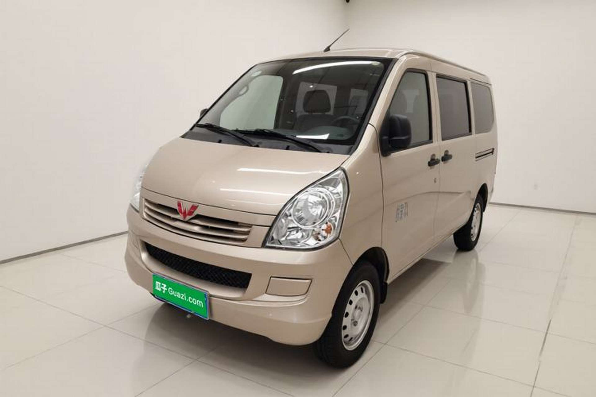 Used Wuling Rongguang 2020 1.2L S Base Model China VI Front Left 45 Deg