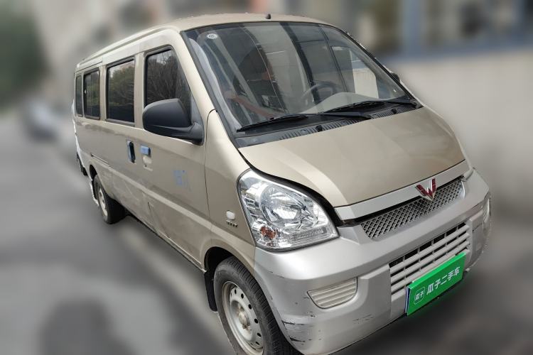 Used Wuling Rongguang 2020 1.5L Extended Basic Version China VI Standard L3C Front Right 45 Deg
