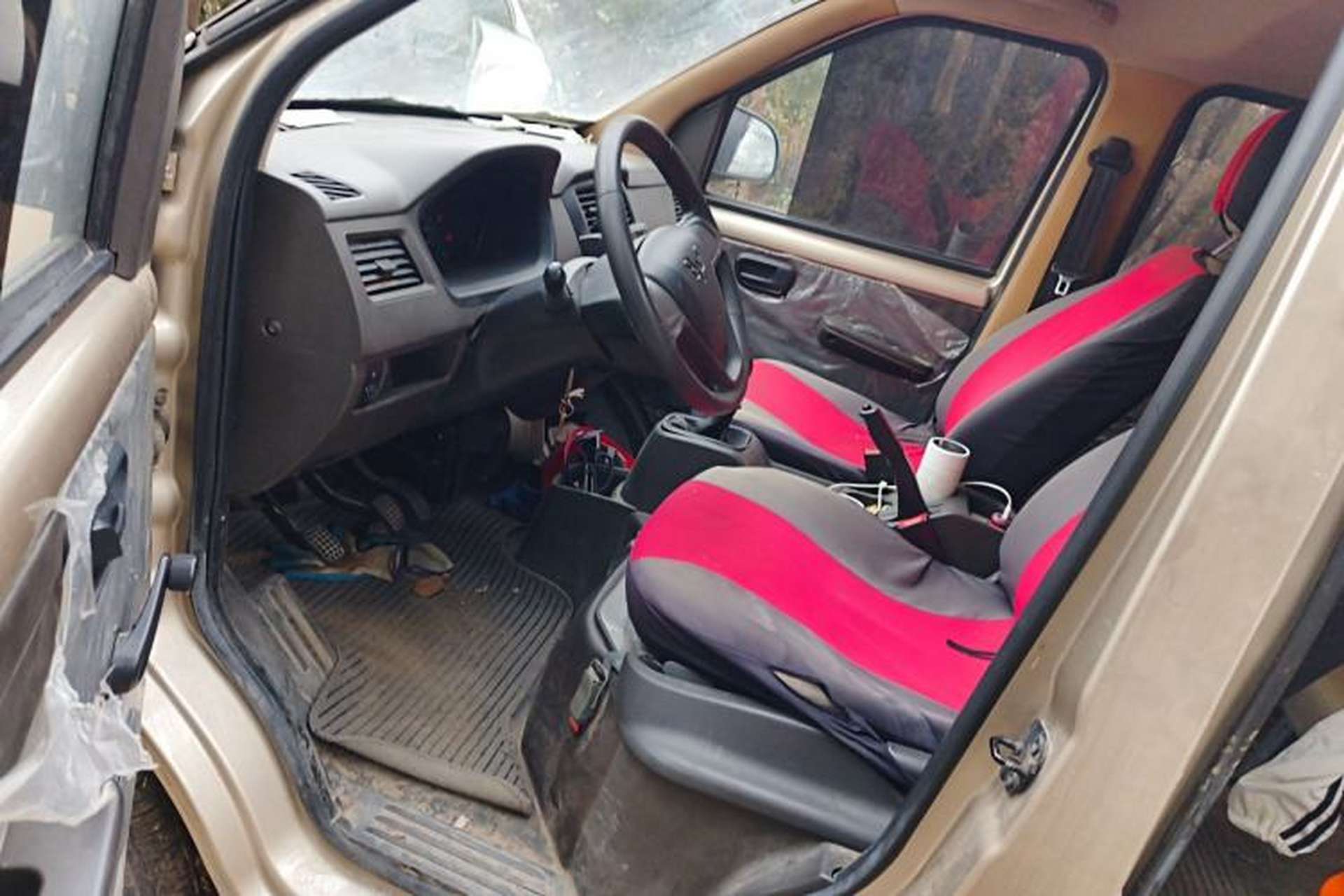 Used Wuling Rongguang 2020 1.2L S Base Model China VI Interior 3