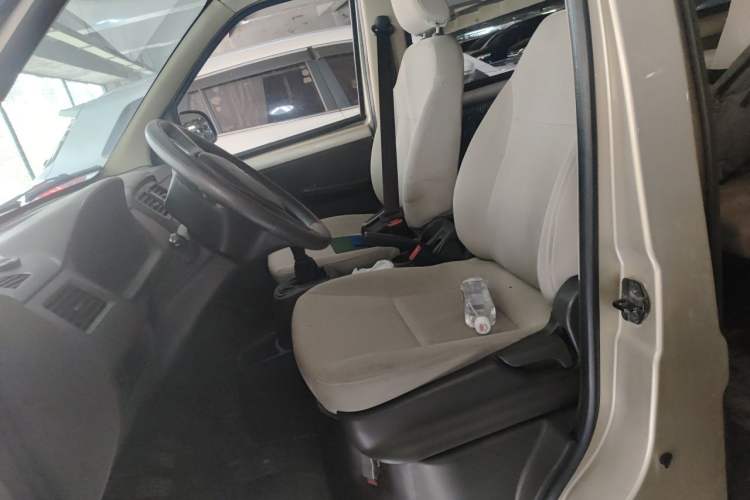 Used Wuling Rongguang 2020 1.2L S Base Model China VI Left Front Seat