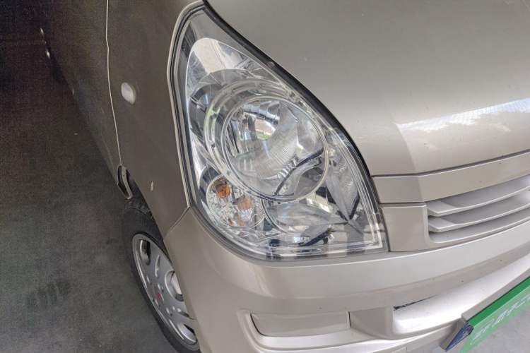 Used Wuling Rongguang 2020 1.2L S Base Model China VI Right Front Headlight