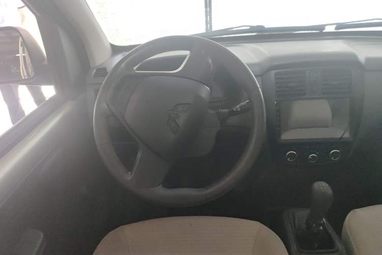 Used Wuling Rongguang 2020 1.2L S Base Model China VI Steering Wheel