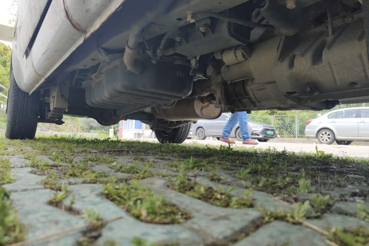 Used Wuling Rongguang 2020 1.5L Extended Basic Version China VI Standard L3C Chassis Front Right