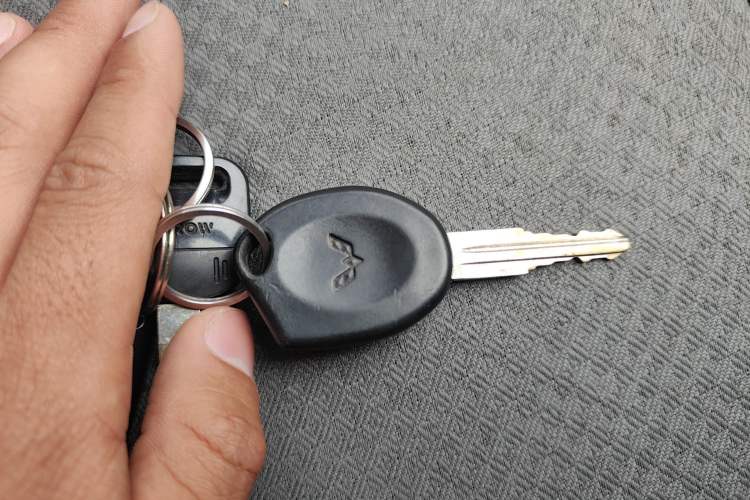 Used Wuling Rongguang 2020 1.5L Extended Basic Version China VI Standard L3C Vehicle Key