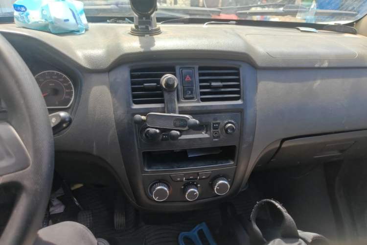Used Wuling Rongguang 2020 1.2L S Base Model China VI Audio And AC Panel