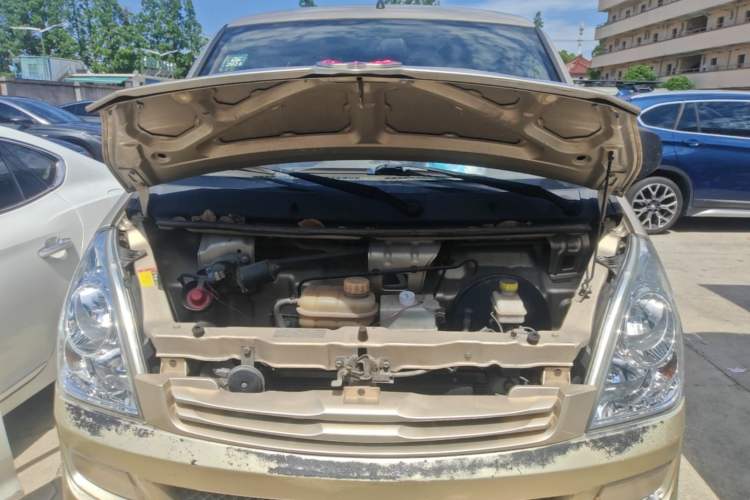 Used Wuling Rongguang 2020 1.2L S Base Model China VI Engine Bay