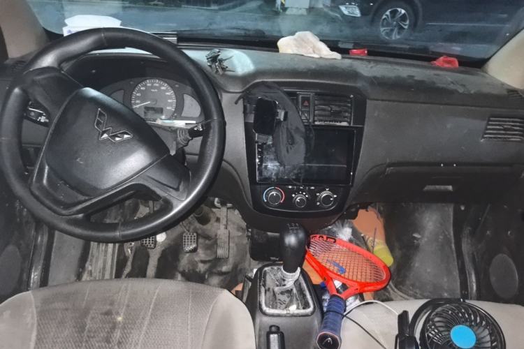Used Wuling Rongguang 2020 1.2L S Base Model China VI Center Console