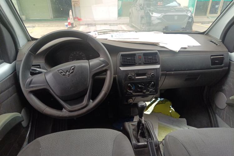 Used Wuling Rongguang 2020 1.5L Extended Basic Version China VI Standard L3C Center Console