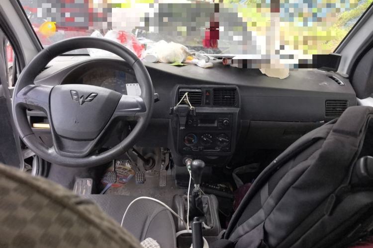 Used Wuling Rongguang 2020 1.2L S Base Model China VI Center Console