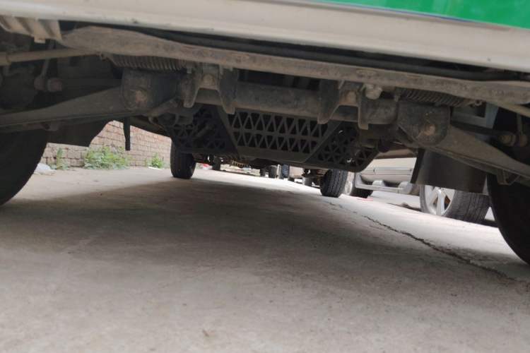 Used Wuling Rongguang 2020 1.5L Extended Basic Version China VI Standard L3C Chassis Front