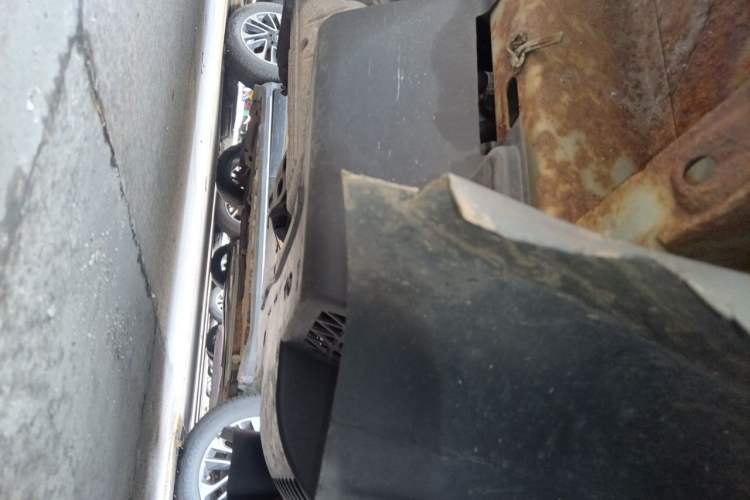 Used Wuling Rongguang 2020 1.5L Extended Basic Version China VI Standard L3C Chassis Front Right