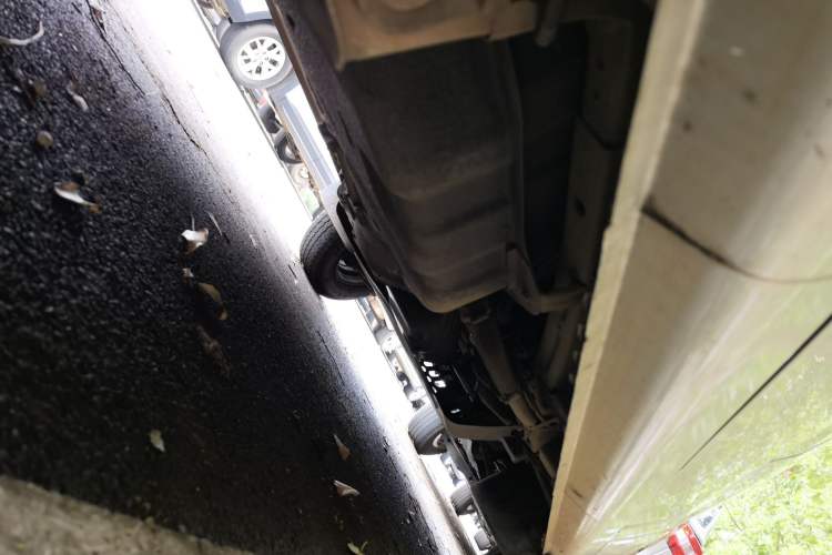 Used Wuling Rongguang 2020 1.2L S Base Model China VI Chassis Rear Right