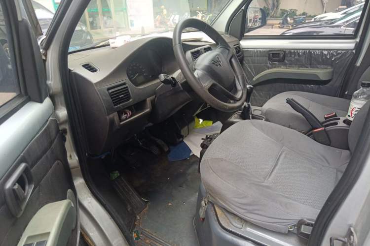 Used Wuling Rongguang 2020 1.5L Extended Basic Version China VI Standard L3C Driver Seat