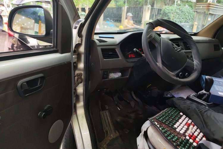 Used Wuling Rongguang 2020 1.2L S Base Model China VI Driver Seat