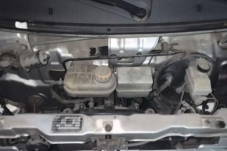 Used Wuling Rongguang 2020 1.2L S Base Model China VI Engine Bay