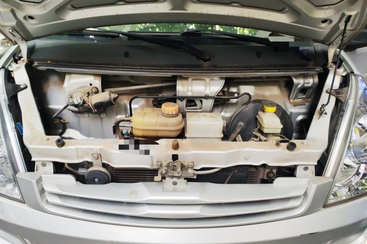 Used Wuling Rongguang 2020 1.2L S Base Model China VI Engine Bay