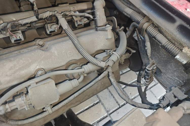 Used Wuling Rongguang  Engine Bay Left