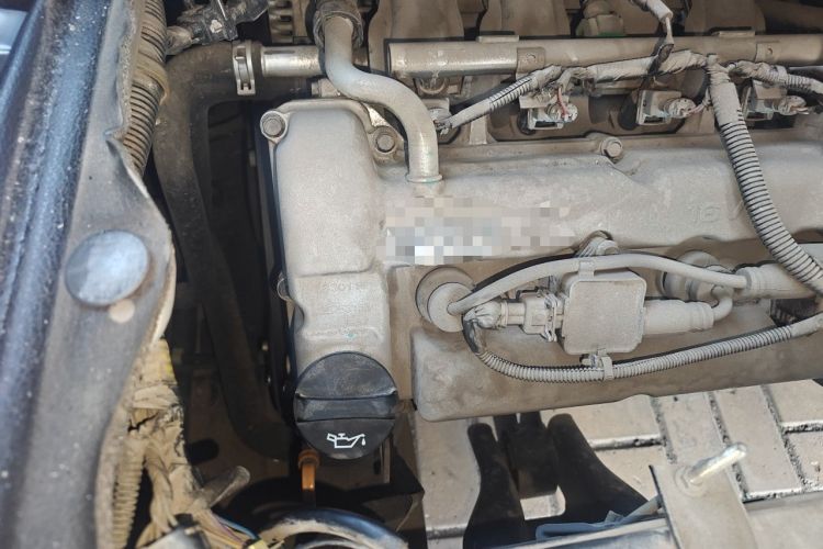 Used Wuling Rongguang  Engine Bay Right