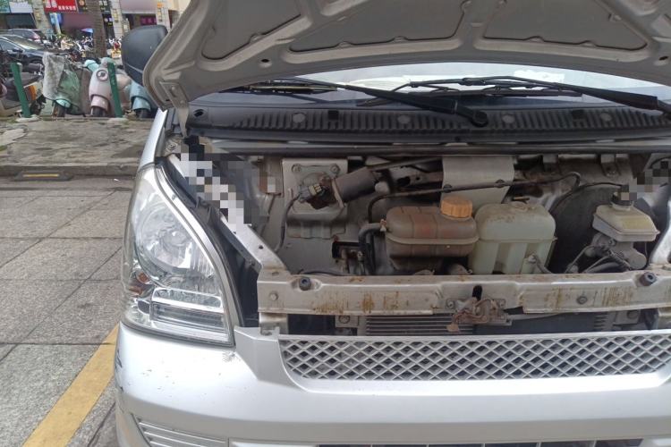Used Wuling Rongguang 2020 1.5L Extended Basic Version China VI Standard L3C Engine Bay Right