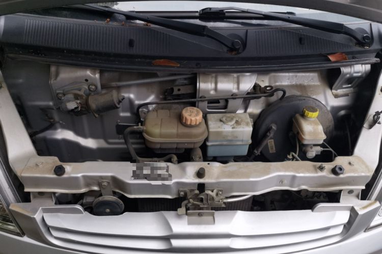 Used Wuling Rongguang 2020 1.2L S Base Model China VI Engine Bay