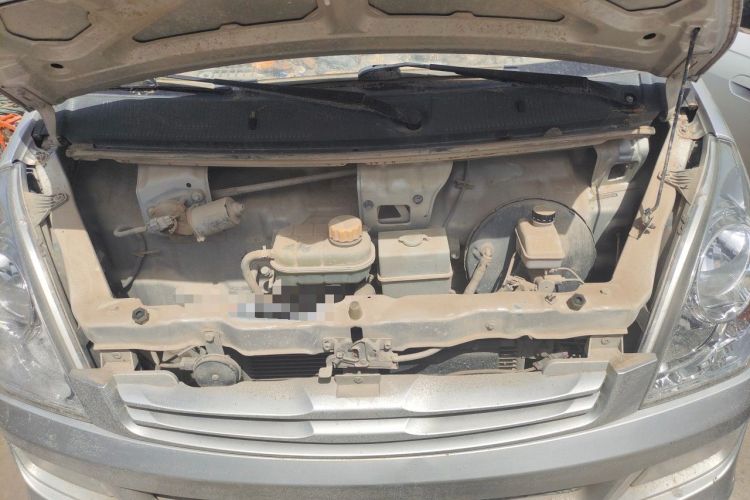 Used Wuling Rongguang 2020 1.2L S Base Model China VI Engine Bay
