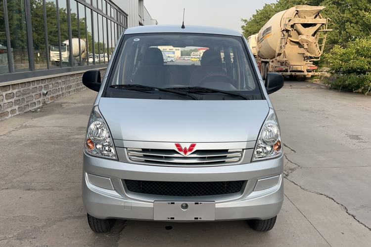 Used Wuling Rongguang 2020 1.2L S Base Model China VI Exterior 1