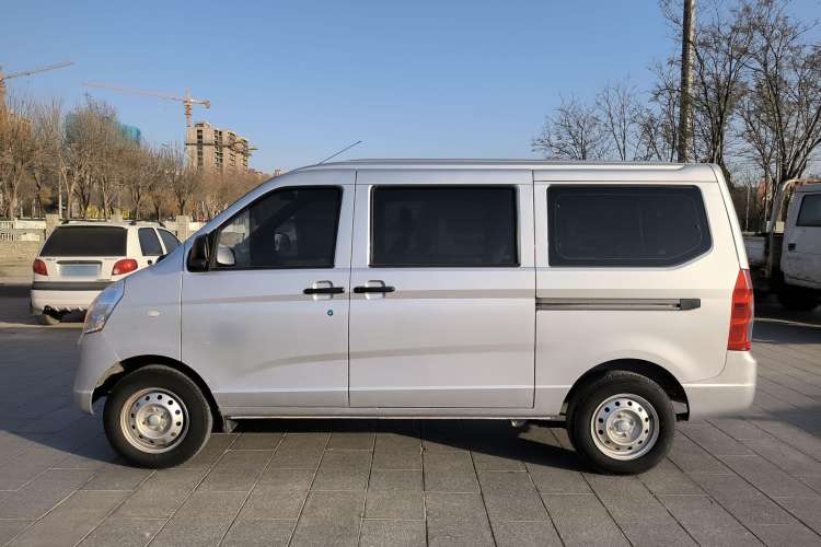 Used Wuling Rongguang 2020 1.2L S Base Model China VI Exterior 10