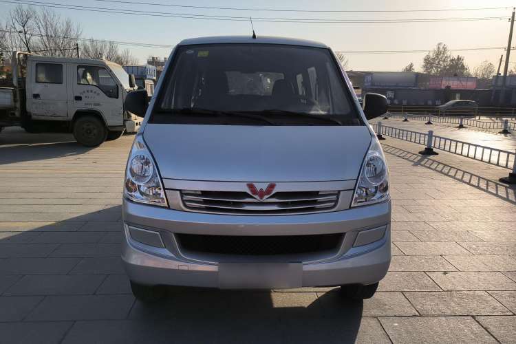 Used Wuling Rongguang 2020 1.2L S Base Model China VI Exterior 2