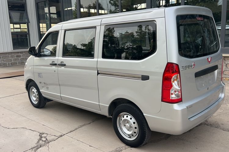 Used Wuling Rongguang 2020 1.2L S Base Model China VI Exterior 5