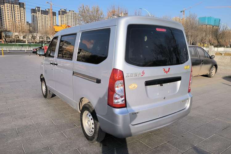 Used Wuling Rongguang 2020 1.2L S Base Model China VI Exterior 9