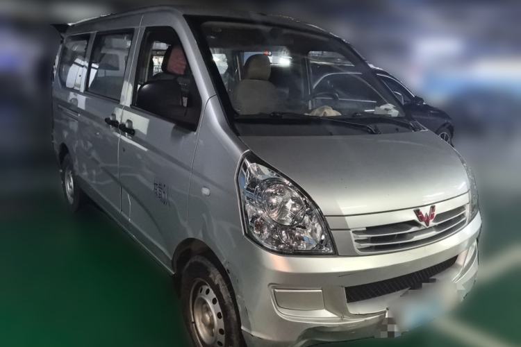 Used Wuling Rongguang 2020 1.2L S Base Model China VI Front Right 45 Deg