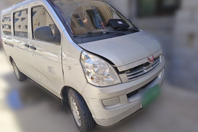 Used Wuling Rongguang  Front Right 45 Deg