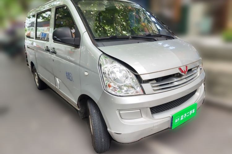 Used Wuling Rongguang 2020 1.2L S Base Model China VI Front Right 45 Deg