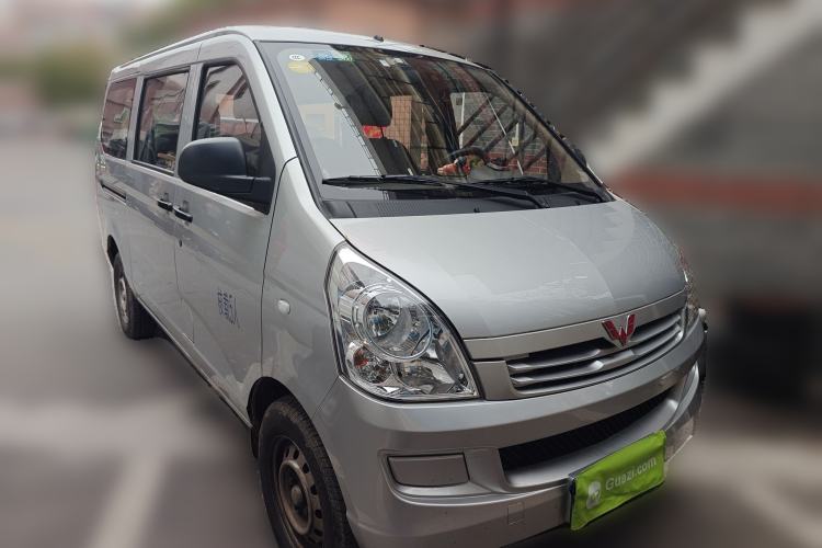 Used Wuling Rongguang 2020 1.2L S Base Model China VI Front Right 45 Deg