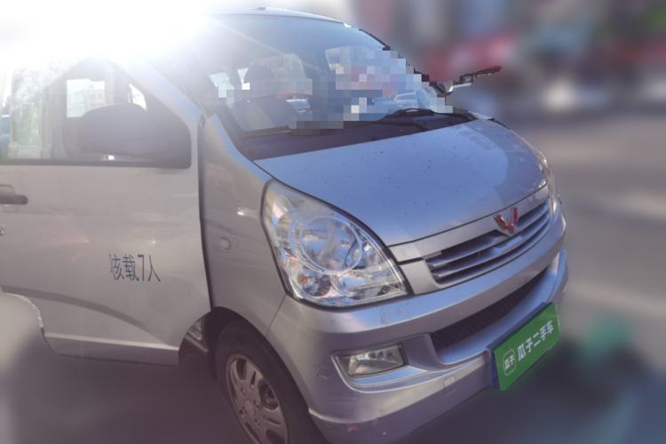 Used Wuling Rongguang 2020 1.2L S Base Model China VI Front Right 45 Deg