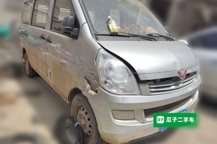 Used Wuling Rongguang 2020 1.2L S Base Model China VI Front Right 45 Deg