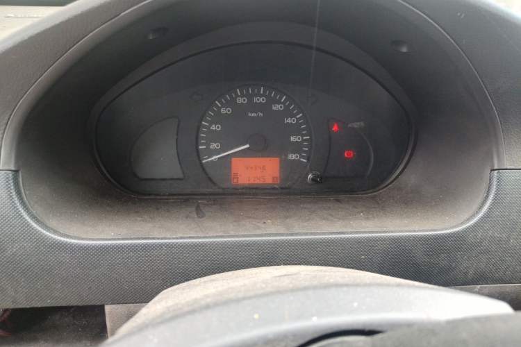 Used Wuling Rongguang 2020 1.5L Extended Basic Version China VI Standard L3C Instrument Cluster