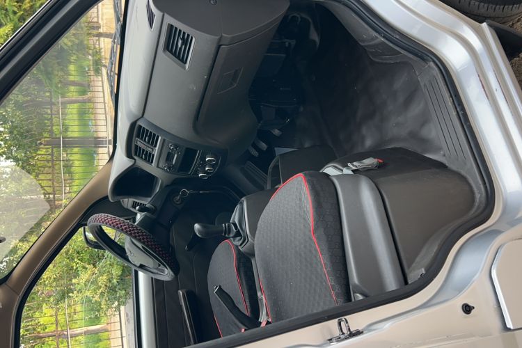 Used Wuling Rongguang 2020 1.2L S Base Model China VI Interior 4