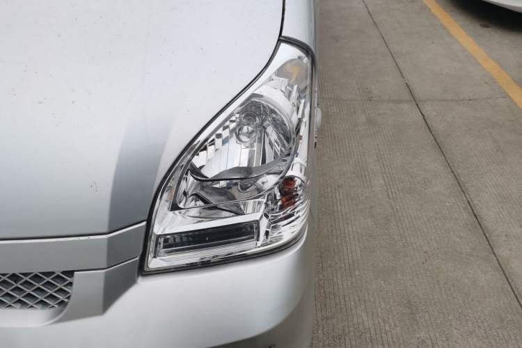 Used Wuling Rongguang 2020 1.5L Extended Basic Version China VI Standard L3C Left Front Headlight