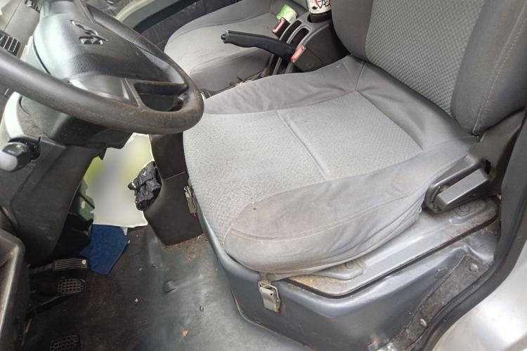 Used Wuling Rongguang 2020 1.5L Extended Basic Version China VI Standard L3C Left Front Seat
